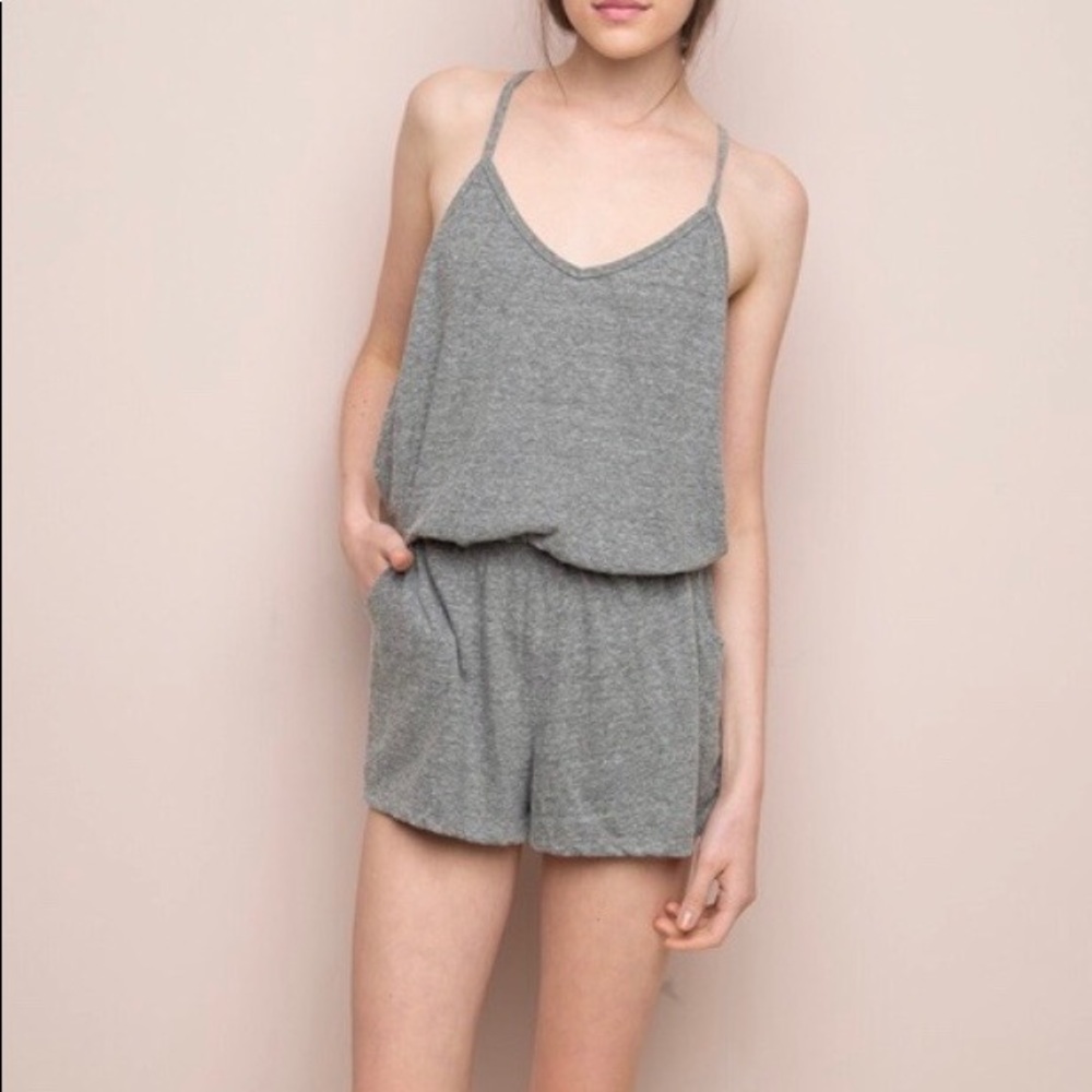 Grey romper from Brandy Melville ! - Picture 1 of 3